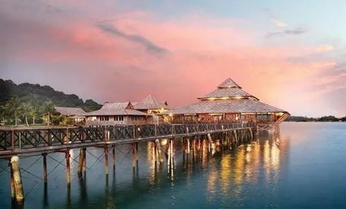 这座度假海岛火了，人少还免签，比巴厘岛更美，比普吉岛安静