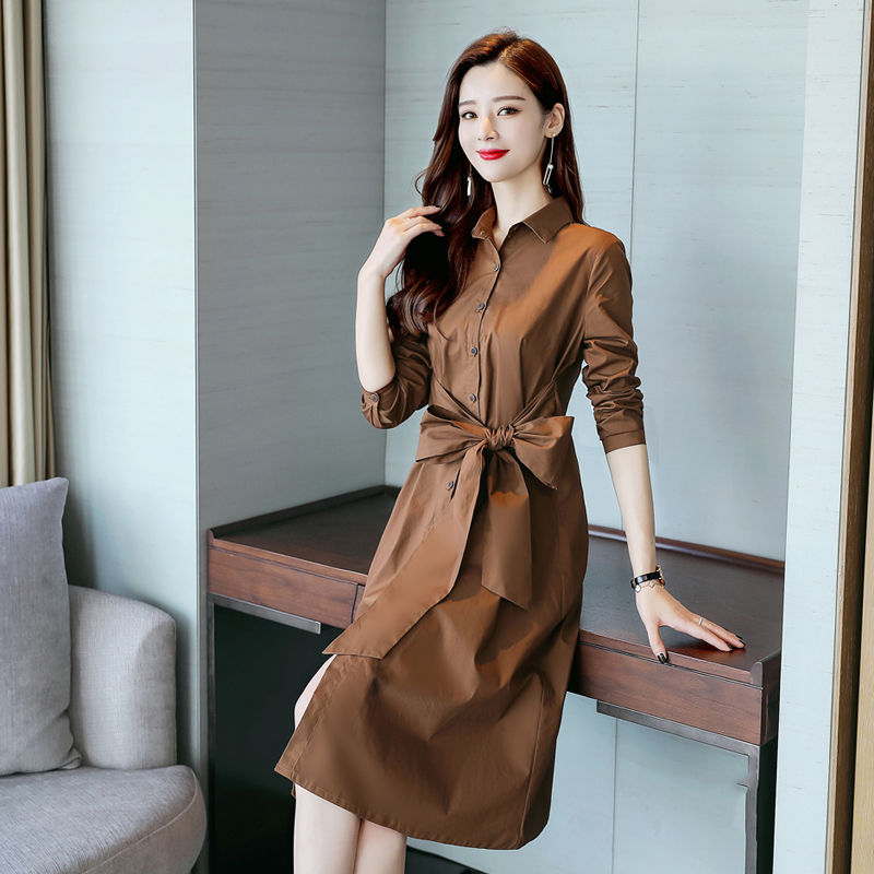 比套装好看百倍的十款连衣裙，女人味十足，美若天仙