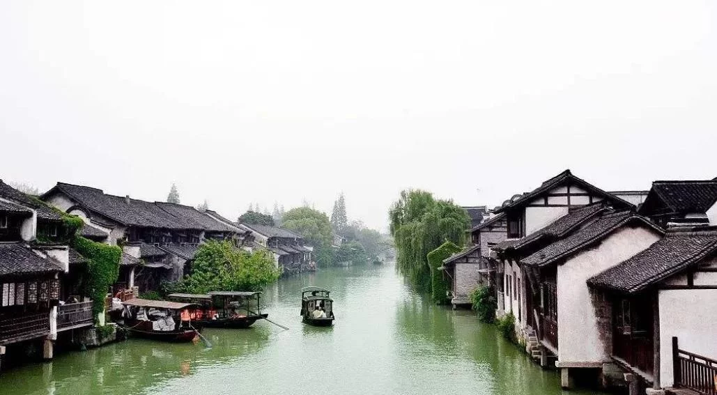 上有天堂下有苏杭,但这座城市继承了苏杭真正的美,苏杭自愧不如【2020热门旅游景点】
