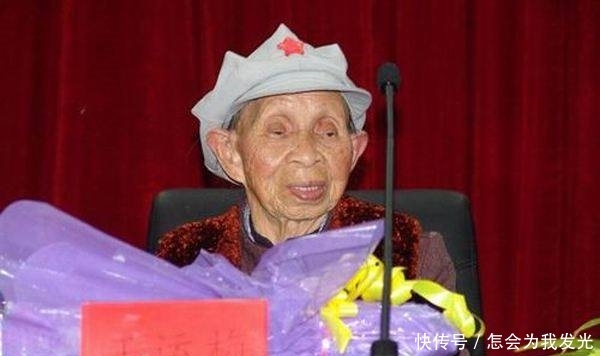  「战狼2」她，102岁入党，红色娘子军，61年以她为原型电影破6亿