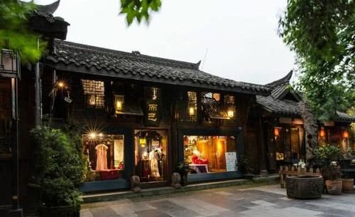  「gdp」中国经济最强省会，GDP占据全省半壁江山，如今位于新一