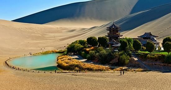 中国沙漠第一泉成历史，耗费巨资“人工续命”18年，结果如何呢？