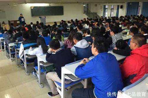 民办专科学校大学生,为什么不去上课也能有毕