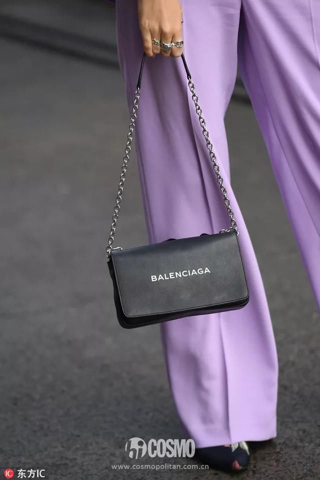 时髦办｜我早就瞄准杨幂的字母手袋了