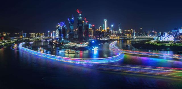 中国两座美食大城，间隔不到200公里，却始终彼此较劲