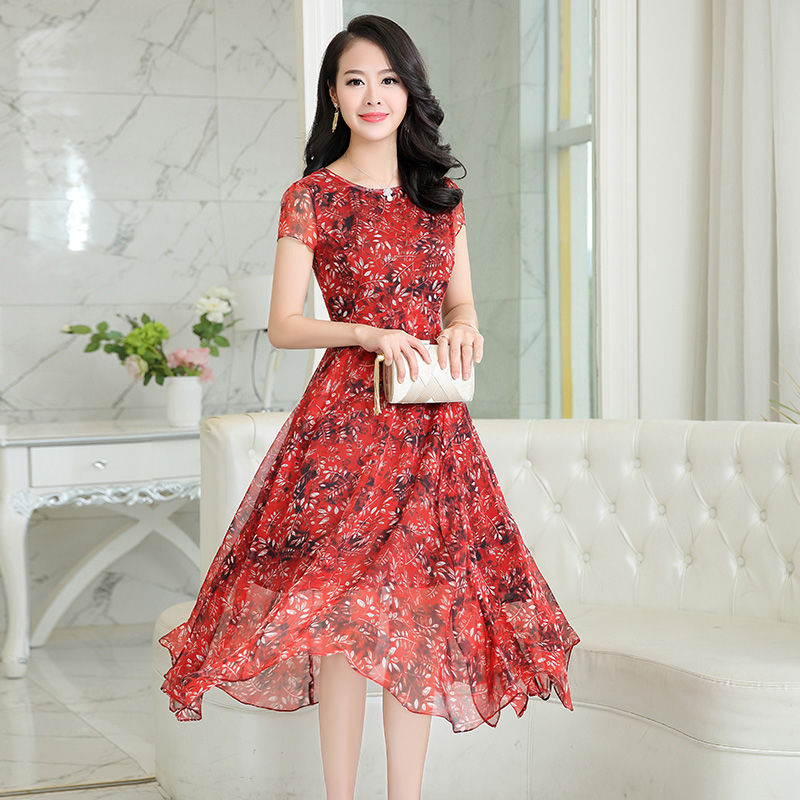 哇塞!今年的“秋裙”果然比旗袍洋气!尤其60后穿，嫩美提气质