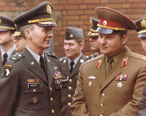 冷战一旦变成热战西柏林的守军该怎么_【快资