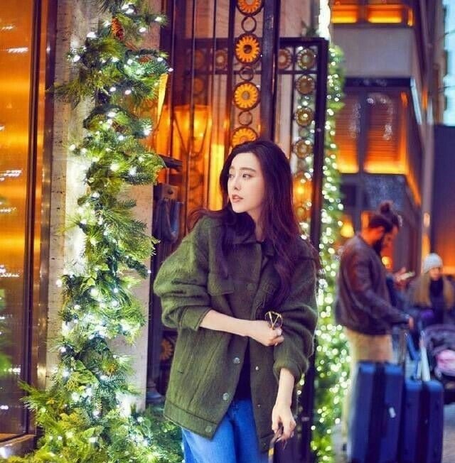 范冰冰最新街拍美翻啦，却有人说鞋子辣眼睛