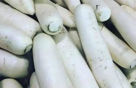 白萝卜加它一起炖,小雪后吃十天,顶得上吃