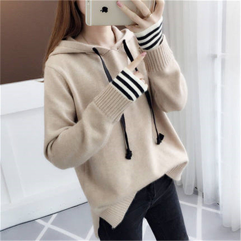 是时候跟连衣裙说拜拜了，今秋流行的卫衣+裸靴，好看又吸睛