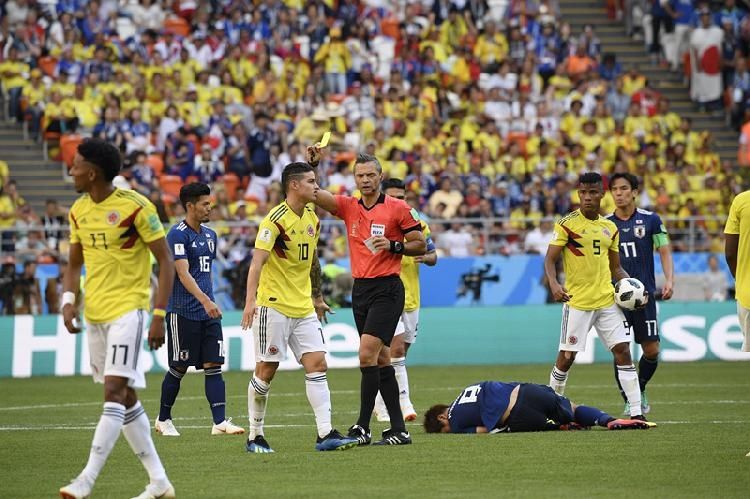 世界杯首张红牌诞生 ,哥伦比亚少一人爆冷1:2不