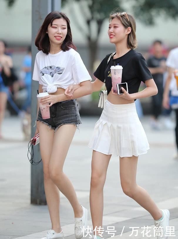  『比例』闺蜜同高，比例却大不同，她这样穿腿更长，这次裤子比裙子有用！