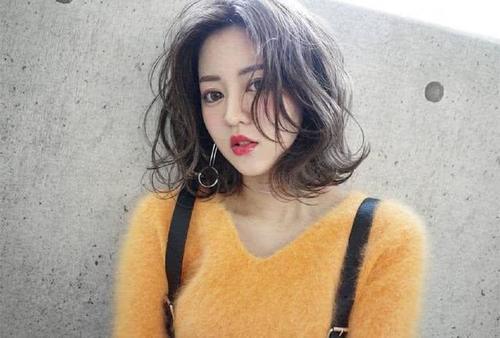 “仙女烫”已过时！现在流行“半圈烫”，秒变初恋脸！