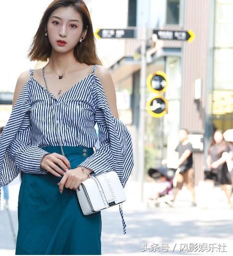 当学生妹遇上性感女神，你会喜欢哪一个？