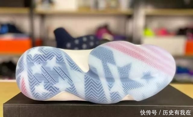  [设计]最适合冬季实战的篮球鞋出现了？小众的哈登团队鞋测评