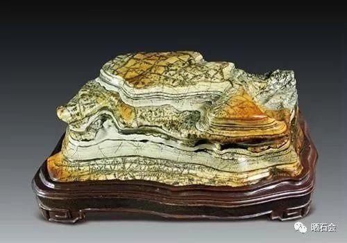 小县城发现的石头,捡来就能卖钱,成为当地人的聚宝盆