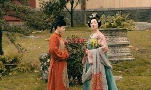  看过■看过蒋梦婕的这组戏曲艺术照，才发觉她确实是先天性的“古装剧脸”！