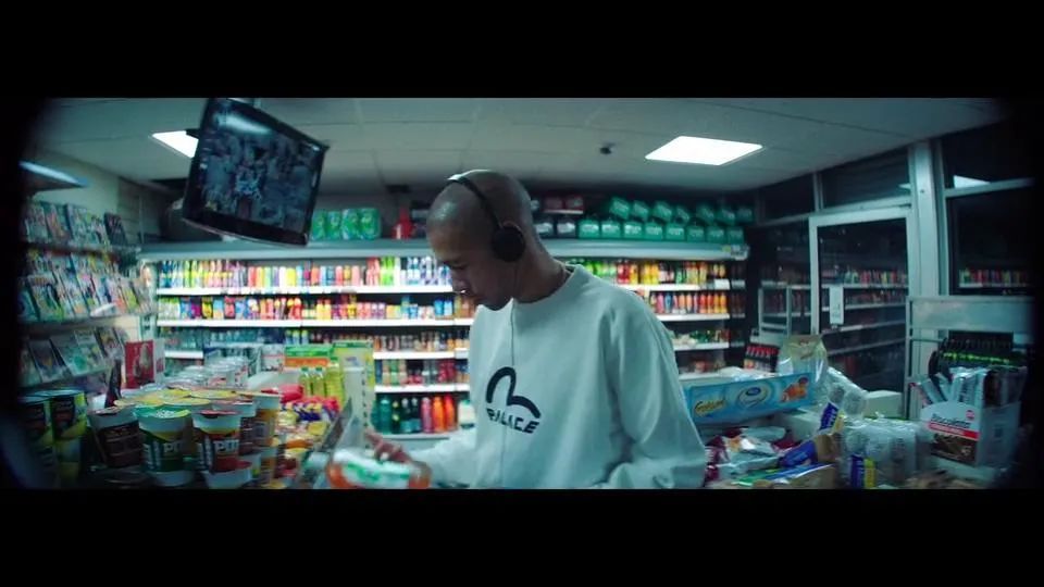  【官方】中国区100%同步发售，Palace x Evisu全新联名系列重磅来袭！