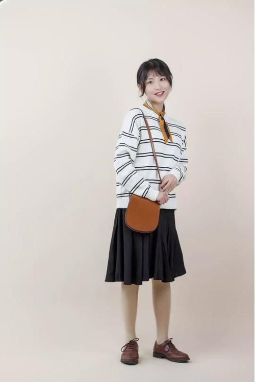  [搞定]三条裙子搞定春季搭配？一起变身清新温柔系小姐姐！