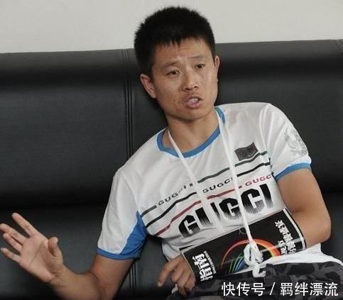  德云社：德云故事8：忠肝义胆护德云，岂可尽如人意但求无愧于心！