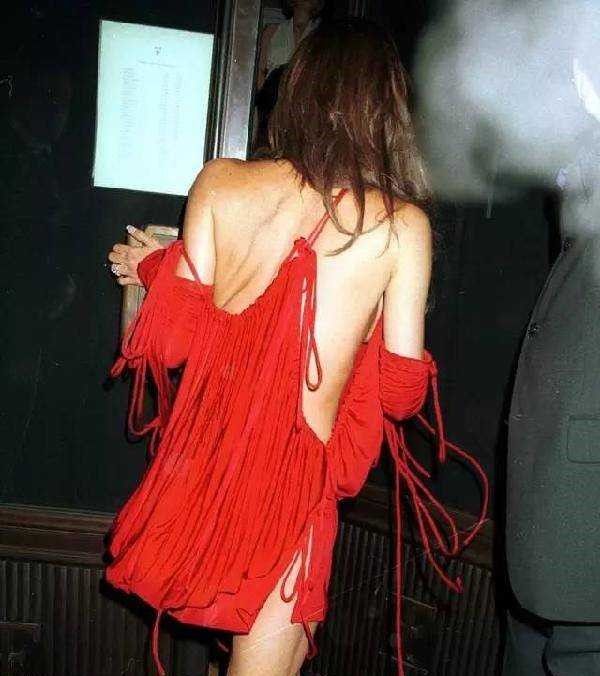 无法想象，当年的辣妹维多利亚有多“辣”