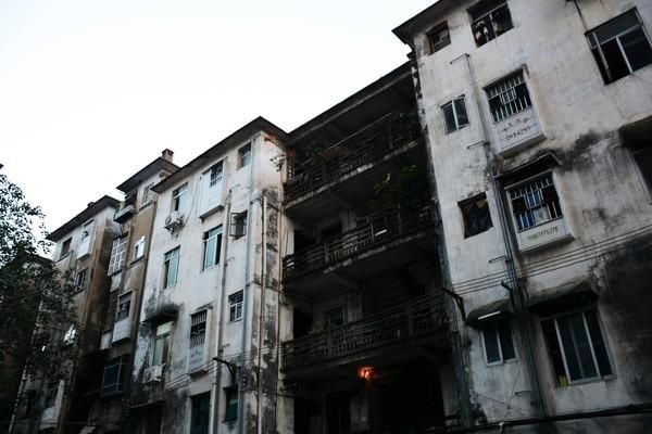  「菠萝蜜」南宁：请打量这夜色