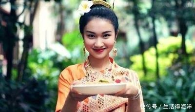 老挝和中国的差距有多大 两国人均月薪对比, 却让国人深思