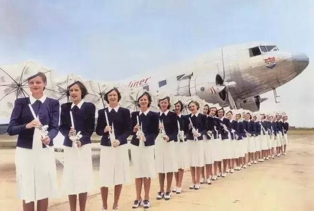 空姐制服的百年演变史，让你明白制服诱惑的真正原因