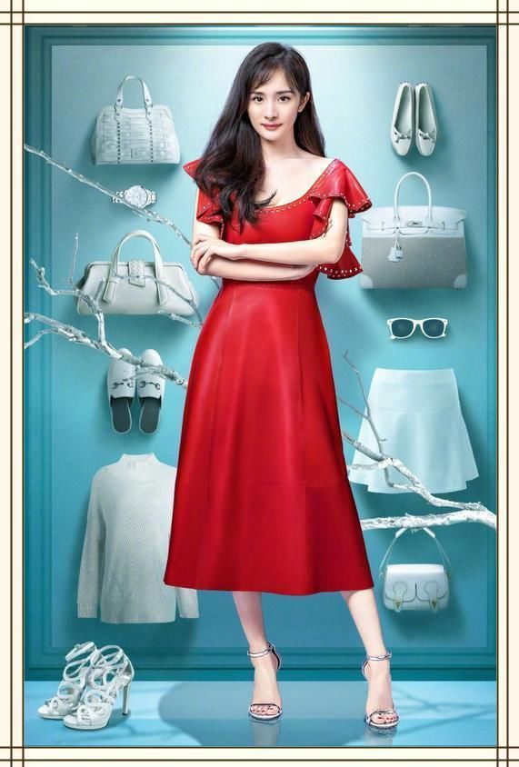 杨幂就是杨幂！塑料雨衣都能穿出超模范，网友：带货女王果然厉害