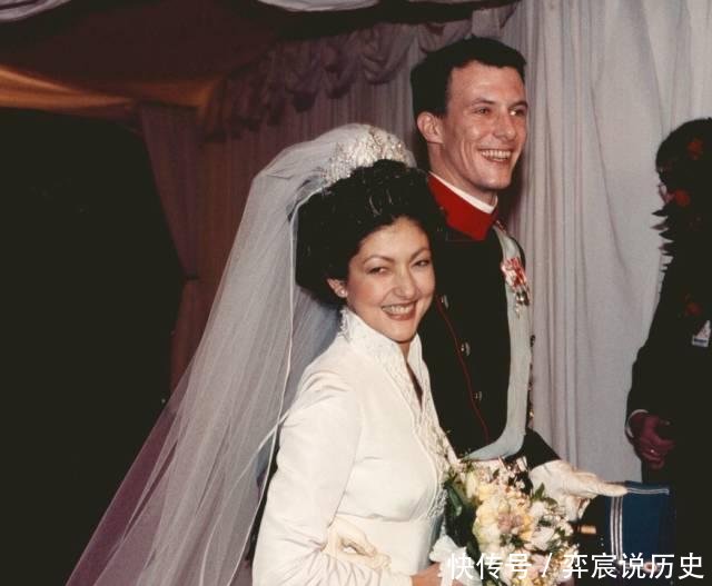 [欧洲]比邓文迪还牛！31岁嫁26岁欧洲王子，42岁再嫁鲜肉，51岁活成女王