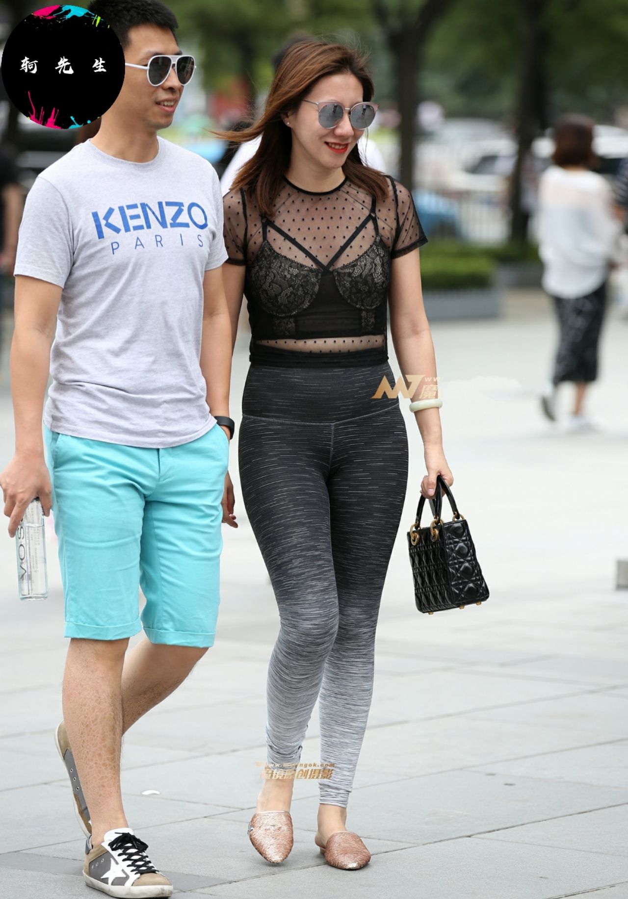 街拍“最后一位是我见过最美的女生，可是她刚从夜店出来”