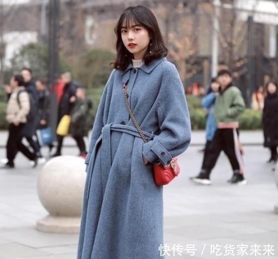 优雅:街拍优雅多姿的小姐姐,仙女气质十足,非常有女人味