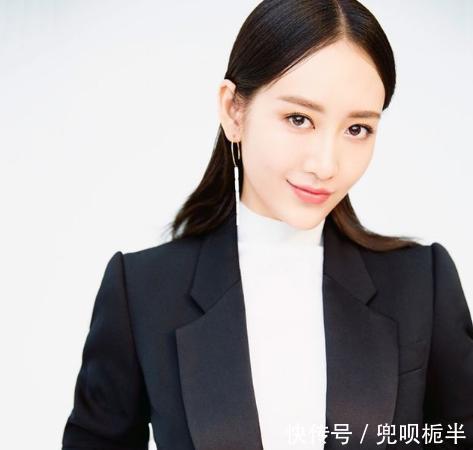 [奔四]女人奔三奔四不要紧，看你会不会搭配，女星气质穿搭学起来！
