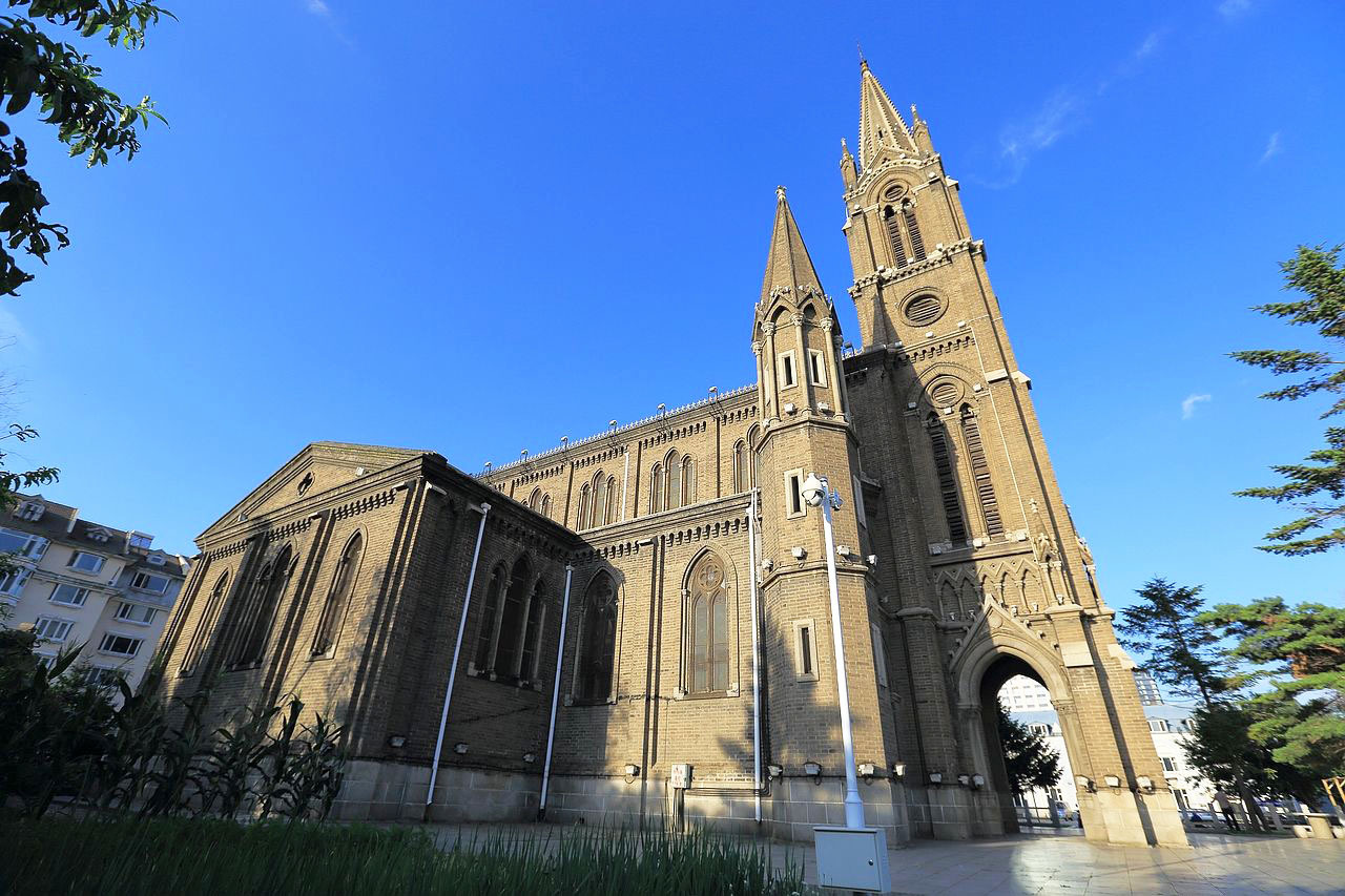 中国唯一省市同名的城市，一直被认为是省会，但只是个三线小城