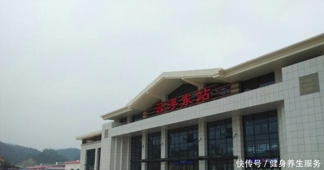  「经济」广东最“难受”地级市，高铁机场都有，但经济就是起不