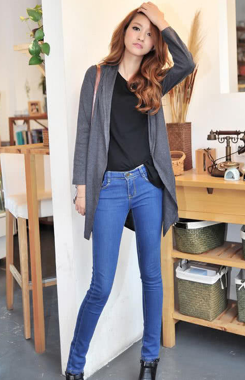 牛仔裤穿出魅力味道,美丽又好看,让女人的气质充满魅力!