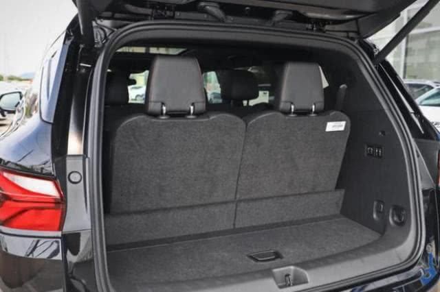  实车：雪佛兰开拓者实车进店，配电动感应尾门＋全景天窗，4月上市