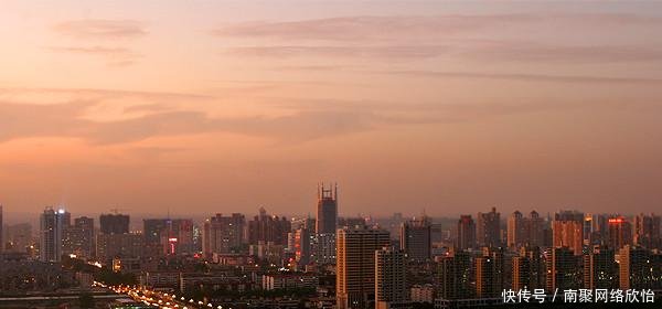 中国正在修建地铁七个的地级市, 来看看有你的家乡吗