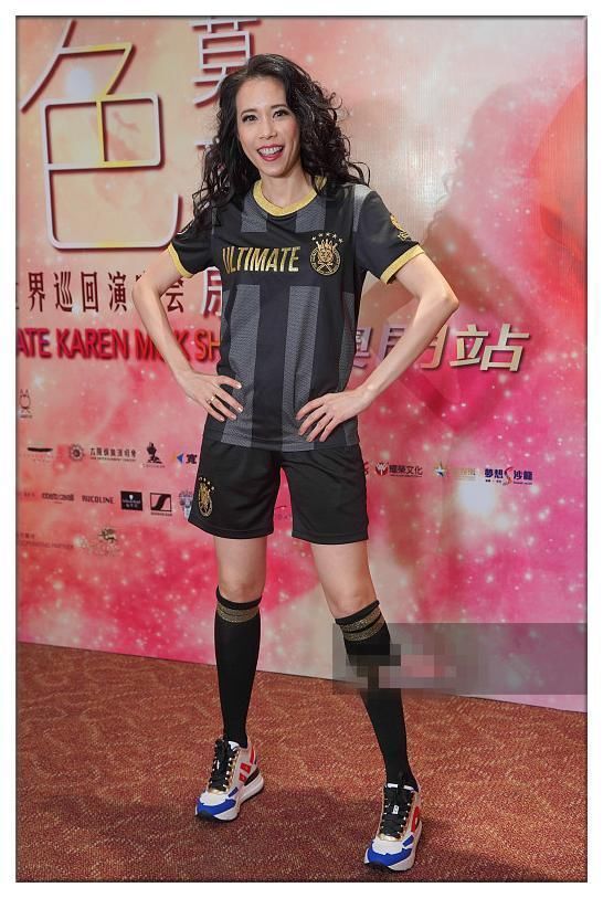 没莫文蔚气质真别烫这种小卷发，像柳岩这样苍老10岁就尴尬了！