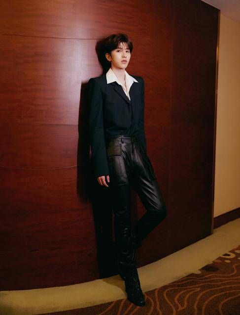 吴亦凡星光大赏