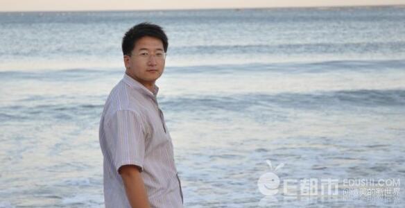 律师疫苗文章爆红 张凯律师资料黑历史更换二维码收打赏骗局被戳