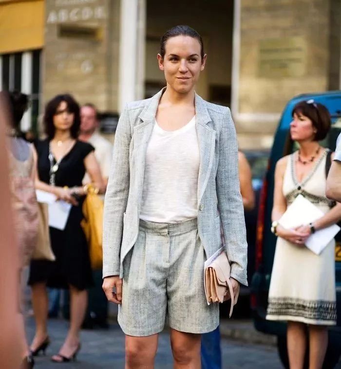 可盐可甜，入秋第一套衣服非它莫属!