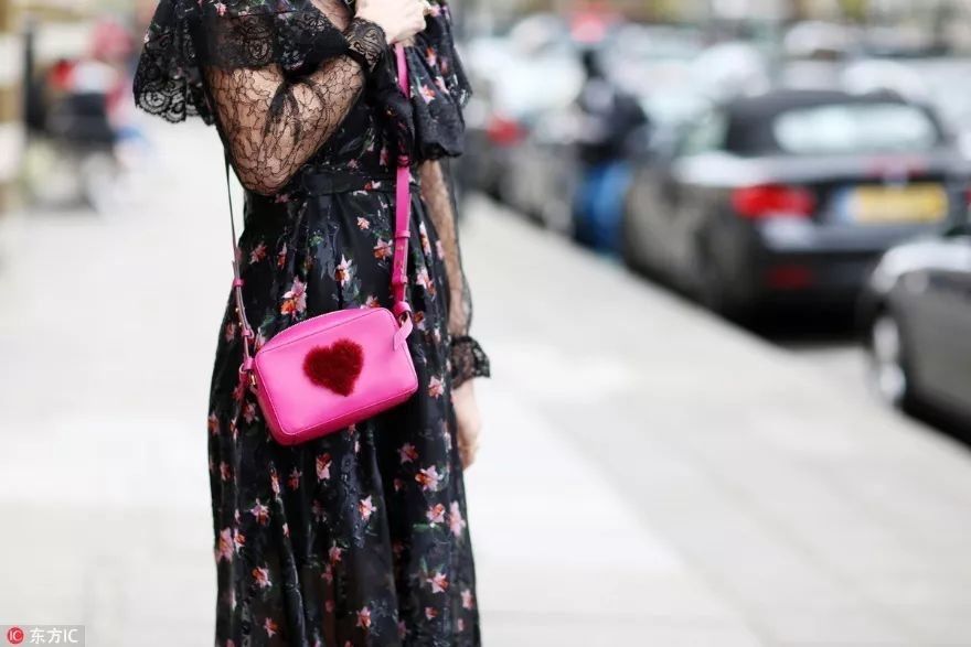 七夕约会当然要把爱穿在身上!