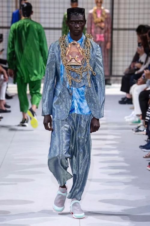 疯狂套装 川久保玲的男装设计不爱传统束缚