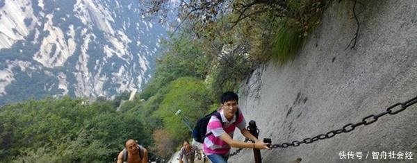 中国最危险的一个景点, 脚下就是万丈悬崖!
