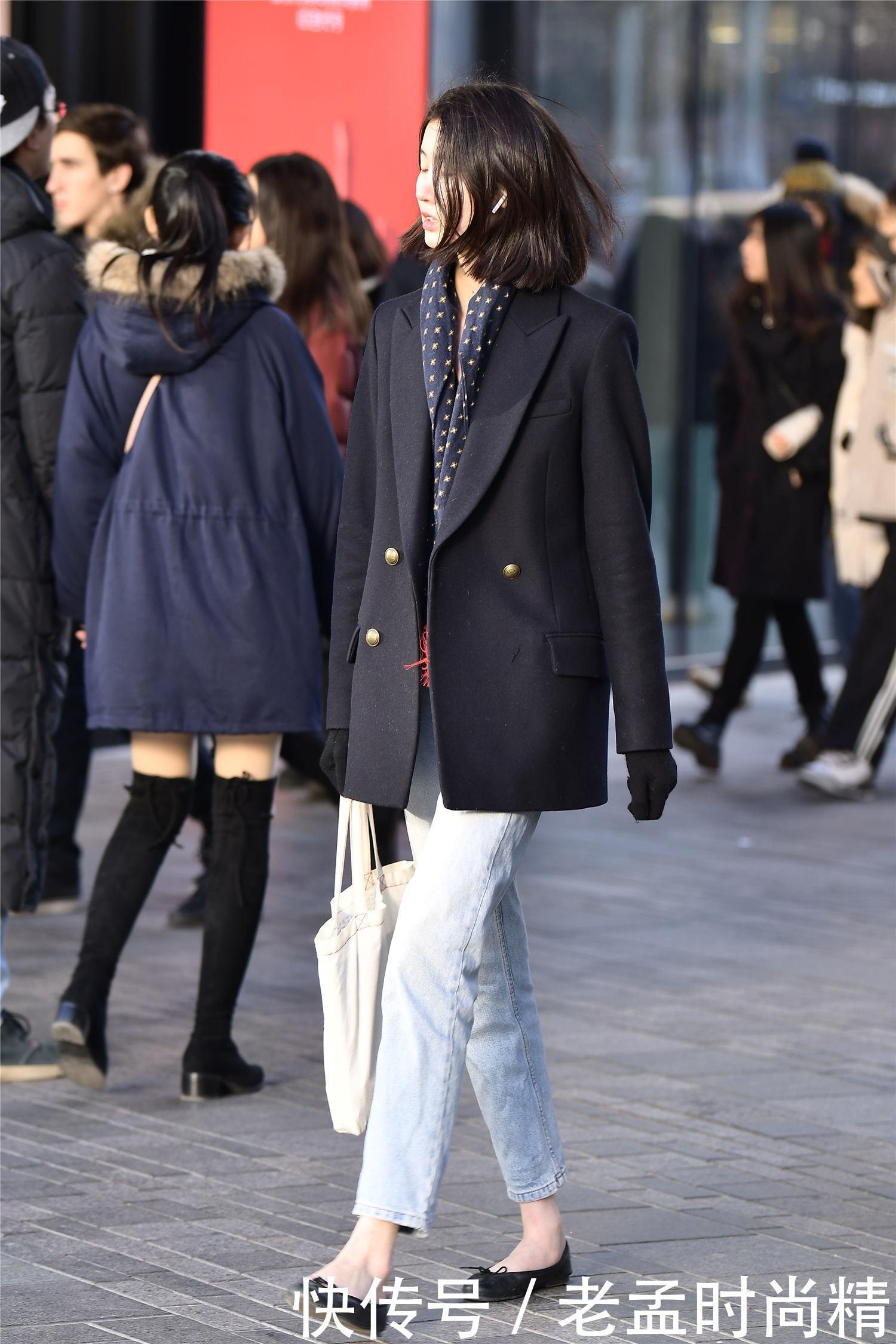  「姑娘」摄影：牛仔裤选择紧身的还是直筒的，搭配很重要，时尚姑娘知道怎么穿