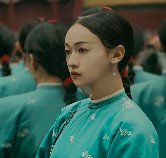 跟着《延禧攻略》学戴耳饰，今夏你最时尚