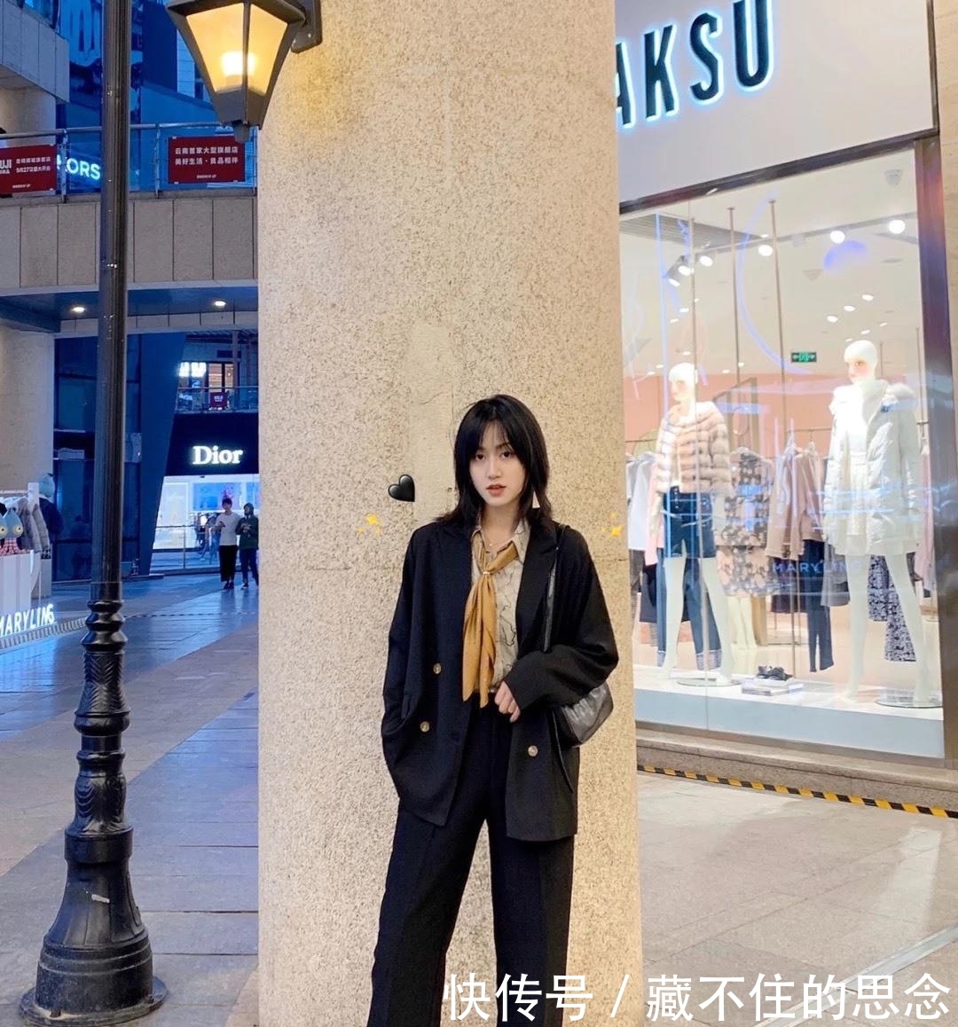 「姐姐」你还在穿西服套装吗?早就out了,今年流行这么穿,秒变小姐姐