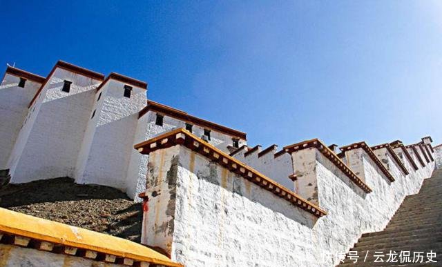 神秘的布达拉宫究竟有多少秘密光是宫殿的墙壁,就有如此多讲究