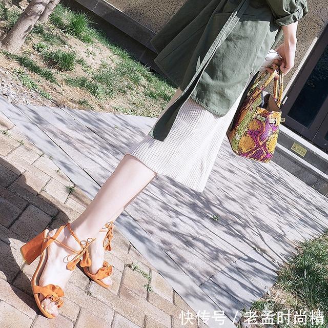 『时髦』时髦绑带凉鞋，轻松穿出潮流味